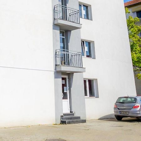 Apartament Cu O Camera Arad Ngoại thất bức ảnh